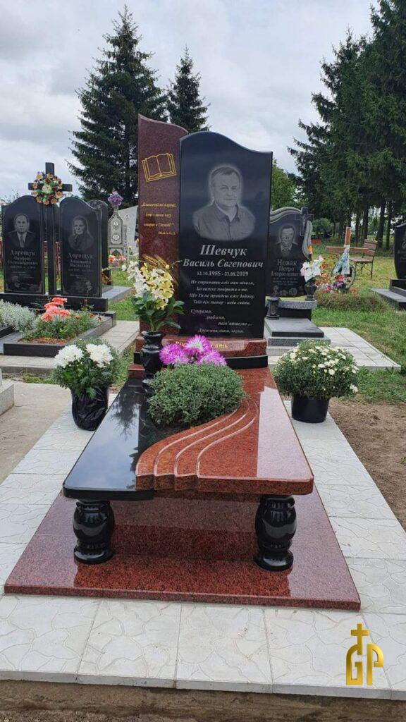 Реальний приклад одинарного пам’ятника. На основі моделі №24